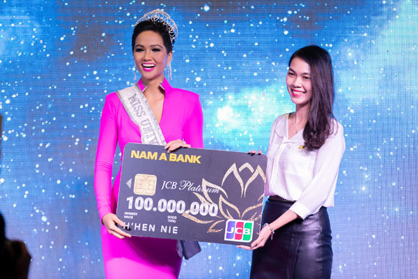 Nam A Bank đồng hành cùng H'hen Niê tại Miss Universe 2018