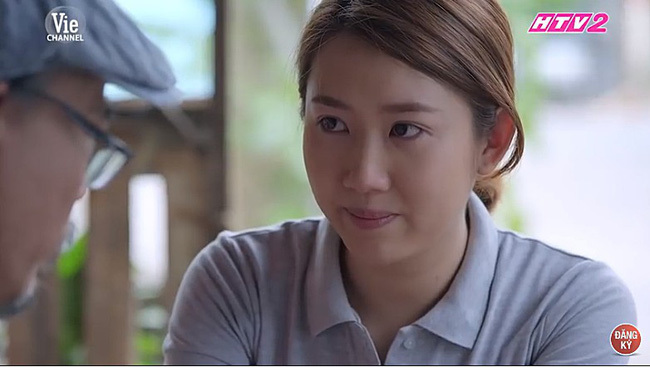 'Gạo nếp gạo tẻ' tập 93: Thúy Ngân khóc xin ông chủ ứng tiền lương