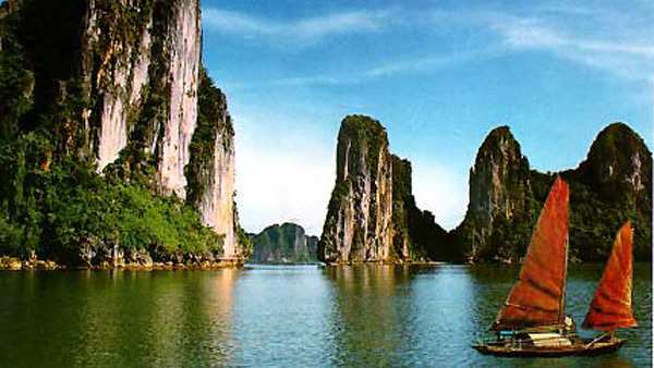 Bốn mùa tuyệt đẹp ở Hạ Long