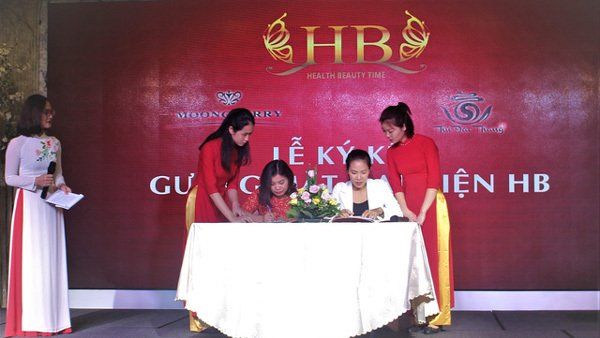Tháng chủ đề HB Spa: Vì một Việt Nam khỏe mạnh - Chia sẻ yêu thương