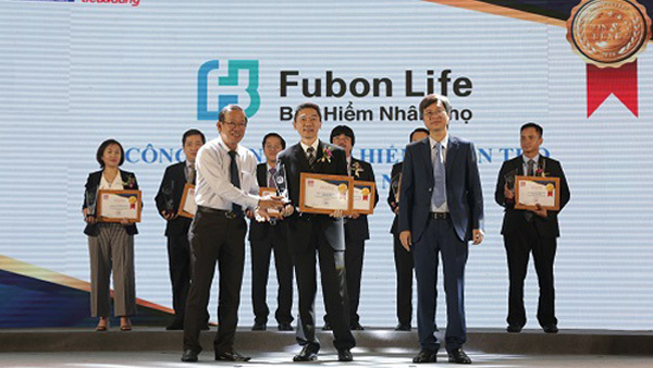 Fubon Life- 6 năm vào Top 100 sản phẩm dịch vụ Tin&Dùng