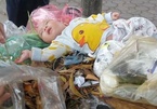 Hà Nội: Xót xa bé trai 4 tháng bị bỏ rơi trong thùng rác