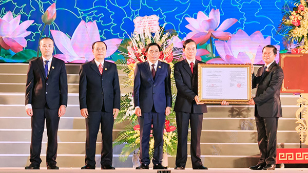 Phúc Yên- 'thành phố ánh sáng' ở Vĩnh Phúc