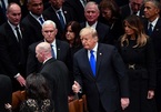 Tại sao vợ chồng ông Trump vội vàng rời đám tang Bush 'cha'?