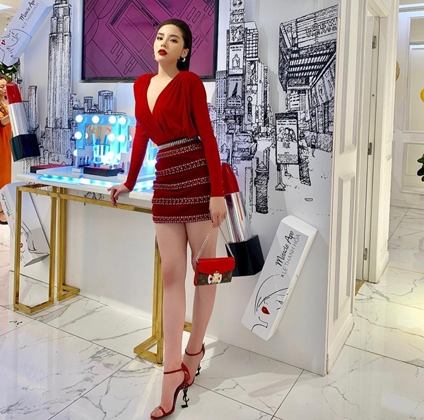 Sao Việt, Tin sao Việt, Tin tức sao Việt, Hoa hậu Kiều Ngân thả thính, Hoa hậu Kiều Ngân, Diễn viên thúy ngân trung dũng, Noo Phước Thịnh ủng hộ tuyển Việt