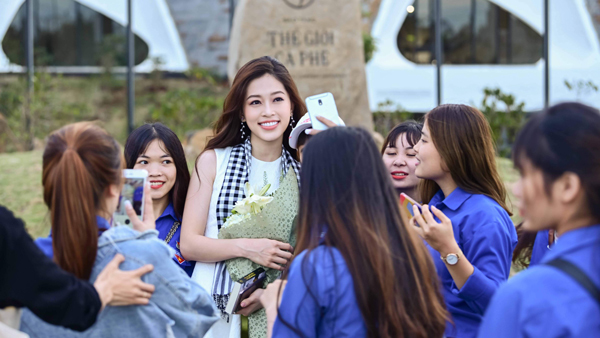 Á hậu Phương Nga từng muốn trở thành người giúp việc