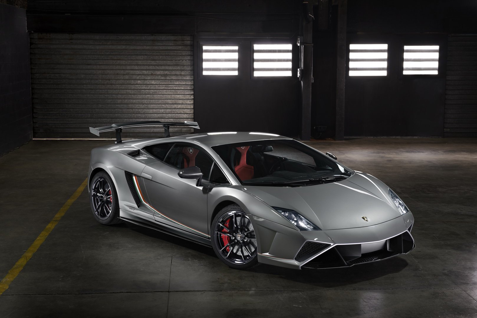 Lamborghini triệu hồi 1.152 siêu xe Gallardo vì lỗi đèn cảnh báo