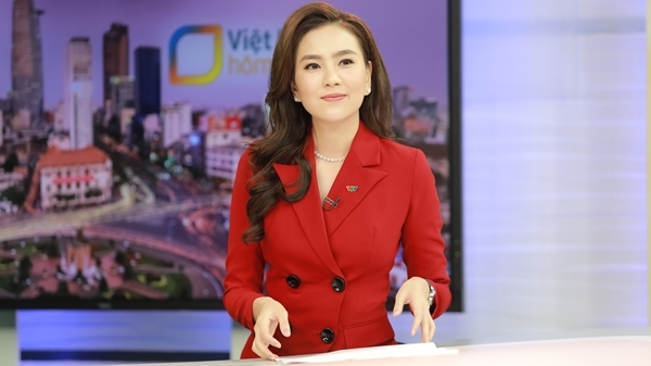 MC Mai Ngọc nói về tin đồn mang bầu, thích dùng đồ hiệu nhất VTV