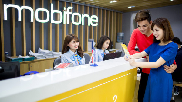 MobiFone: 25 năm hết lòng vì khách hàng