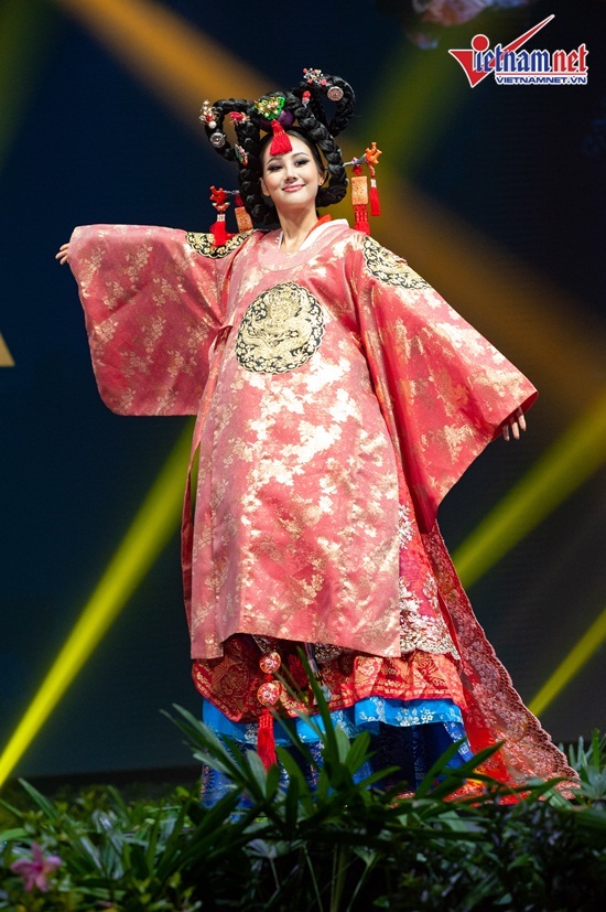 Miss Universe 2018, H'Hen Niê, Hoa hậu hoàn vũ 2018