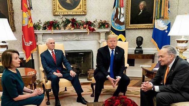 Tổng thống Mỹ nổi thịnh nộ, doạ đóng cửa chính phủ