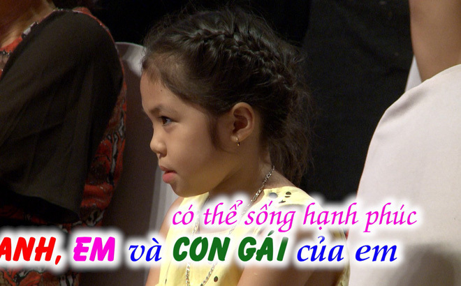 Cả trường quay nghẹn ngào chờ câu trả lời 'con có muốn mẹ lấy chồng không?'