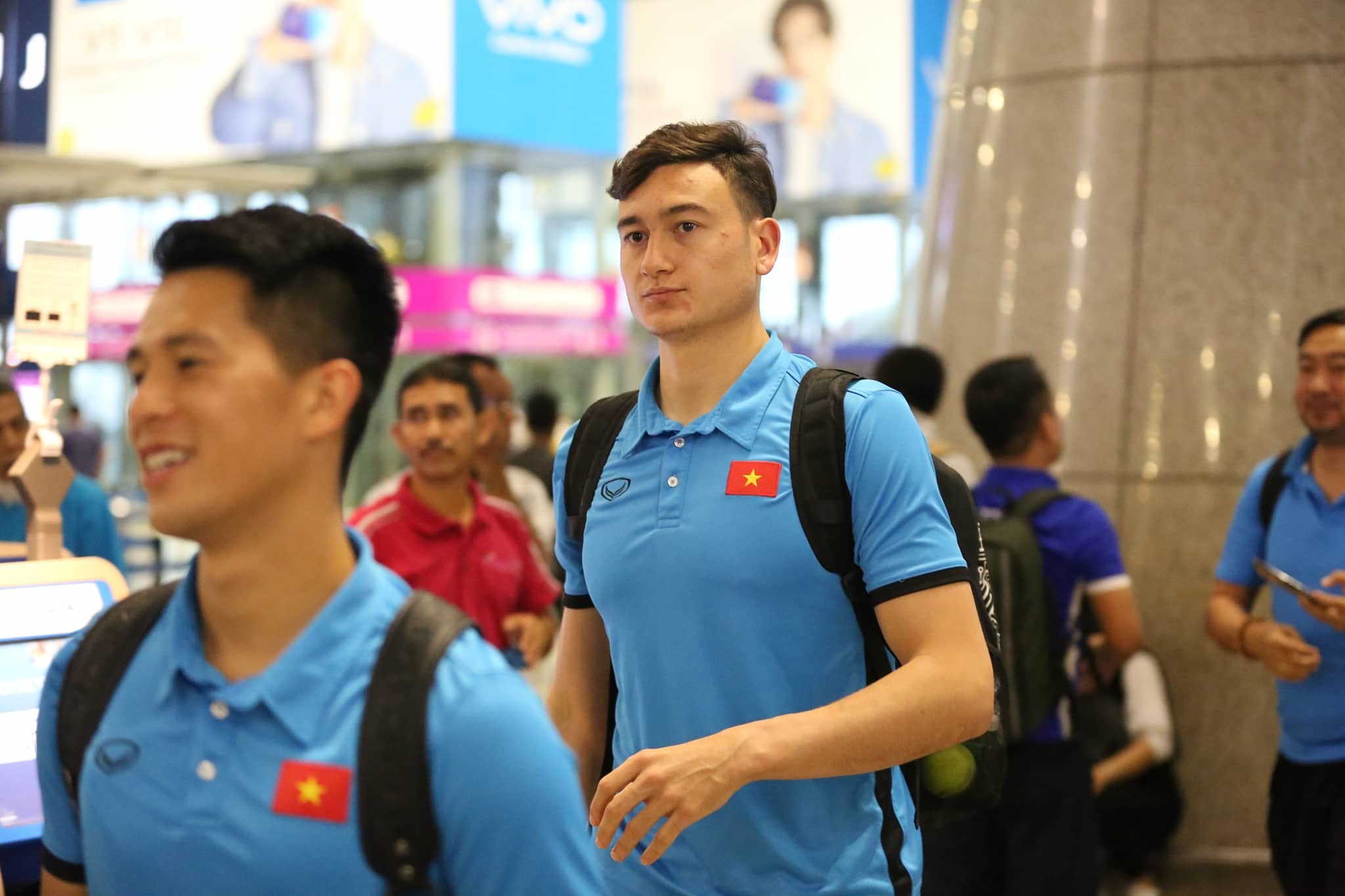 Tuyển Việt Nam về nước chuẩn bị tái đấu Malaysia