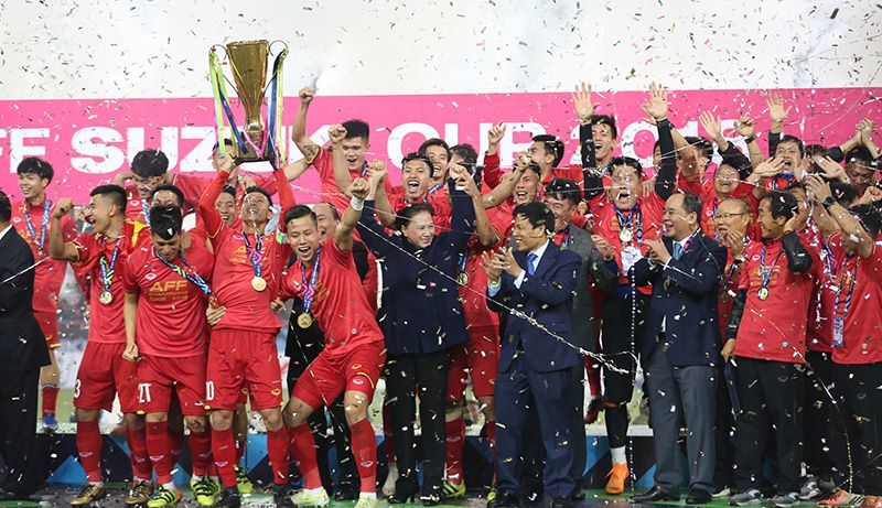 Hạ Malaysia, Việt Nam vô địch AFF Cup sau 10 năm