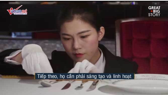 'Đột nhập' trường đào tạo quản gia, người hầu cho tỷ phú TQ