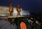 Hình ảnh Triều Tiên tưởng niệm ngày mất của cha Kim Jong Un