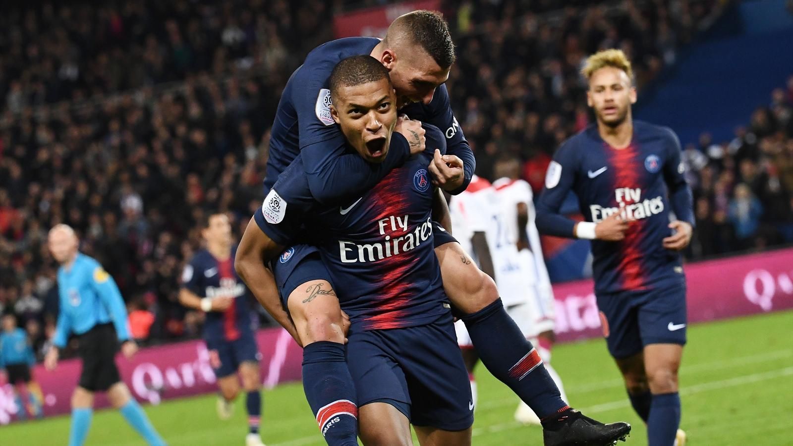 MU gặp 'ngáo ộp' PSG: Còn Mourinho, đừng mơ mộng!