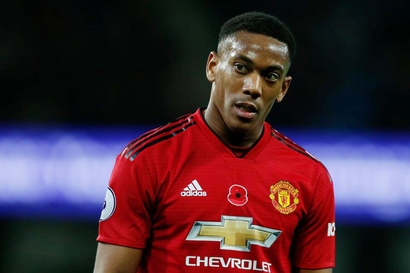 Bế tắc hợp đồng, Martial dọa nhảy khỏi