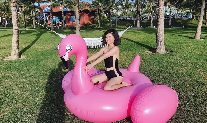 Được 'thưởng nóng', Huy Hùng đưa bạn gái đi nghỉ dưỡng ở Phú Quốc