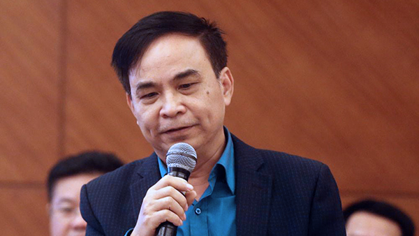 ‘Quan chức giàu rất nhiều’