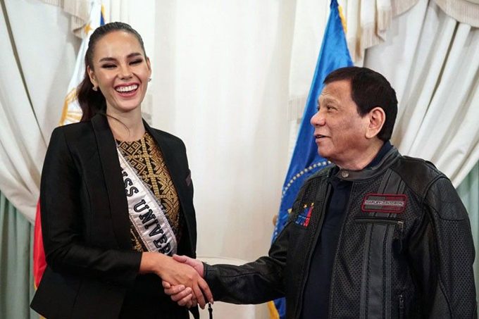 Tổng thống Philippines chào đón Hoa hậu Hoàn vũ 2018