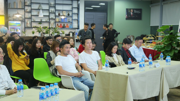 Ngồi nhà đi chợ Mỹ với US Express