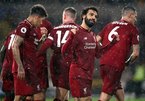 Salah hóa "ông già Noel", Liverpool xây chắc ngôi đầu