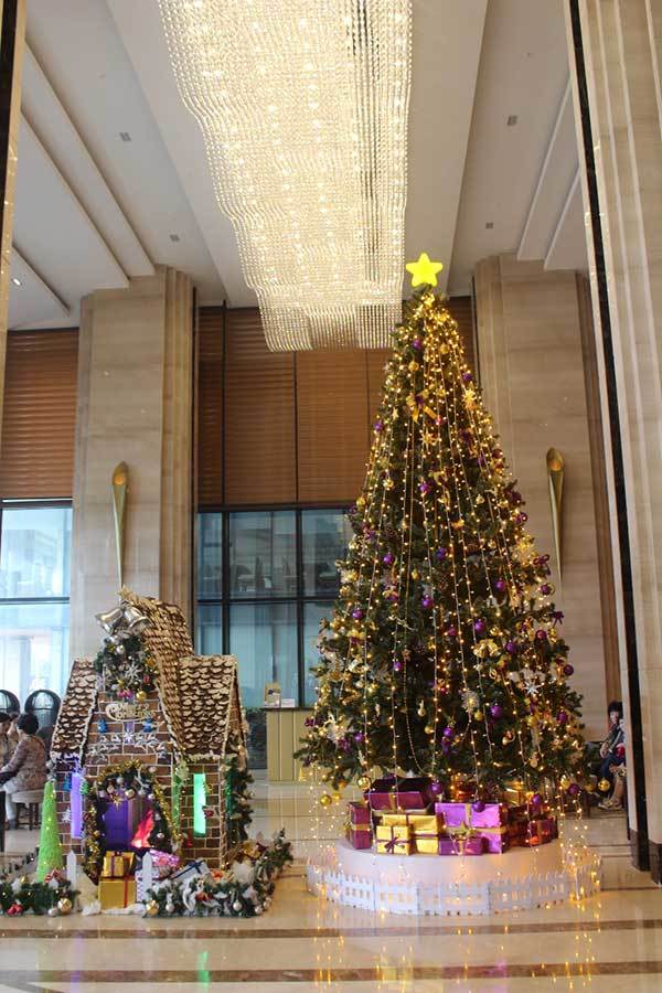 Gần 60 khách sạn Mường Thanh trang hoàng đón Giáng Sinh - Nhà Mường