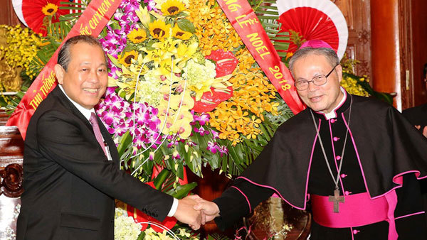 Phó Thủ tướng Trương Hòa Bình chúc mừng Giáng sinh tại Thừa Thiên Huế