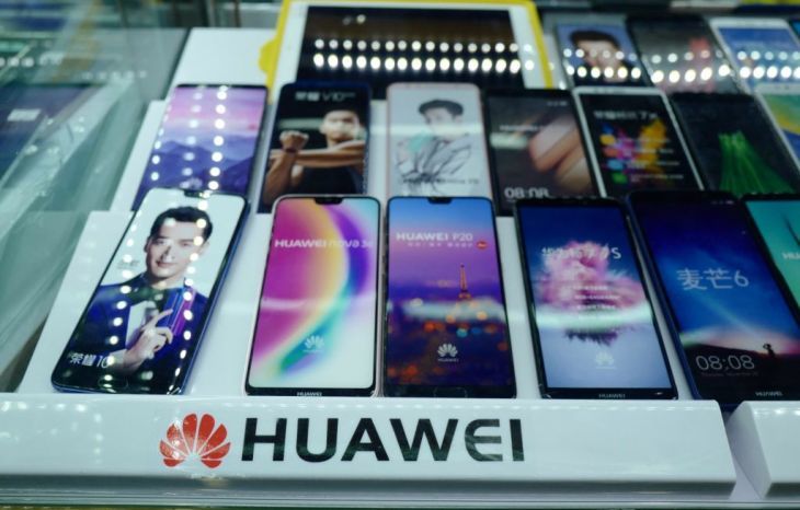 Vì sao Mỹ lo ngại việc Facebook lén chia sẻ dữ liệu người dùng cho Huawei?