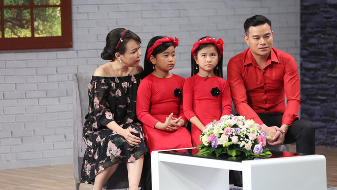 Ông bố đơn thân làm phụ hồ, bán máu nuôi hai con gái nhỏ