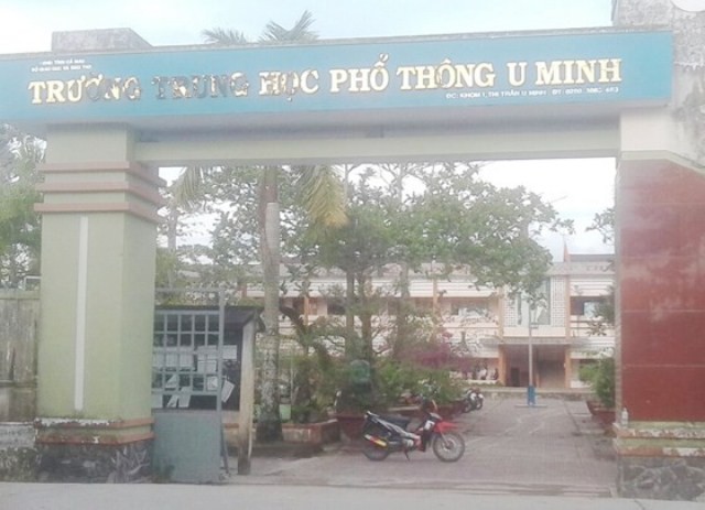 Một hiệu phó bị kỷ luật vì đánh nhau với nhân viên y tế