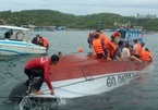 Tàu chở khách chìm trên vịnh Nha Trang, 2 người chết
