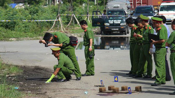 Nam thanh niên chém chết 'tình địch' vì chở bạn gái mình đi chơi