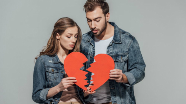 Vì sao cặp đôi chấp nhận mối quan hệ rạn nứt hơn việc chia tay?