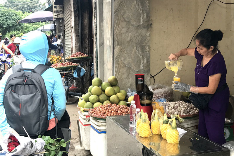 Cơn sốt đồ uống lạ: Xếp hàng dài kín phố, chờ cuồng chân cả tiếng Do-uong-gay-sot-2