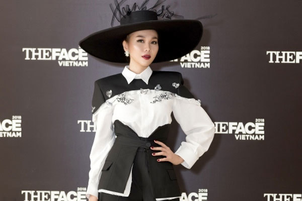 Phong cách thời thượng của Thanh Hằng tại The Face 2018