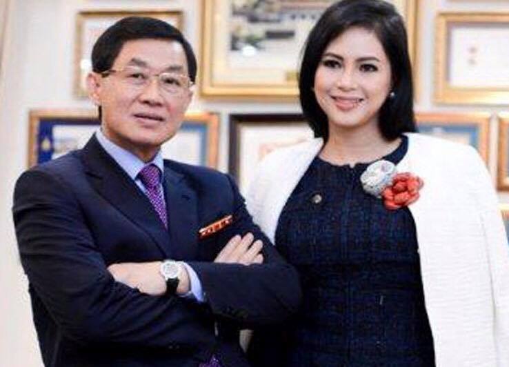 'Vua' hàng hiệu Việt Nam: Qua 10 năm, quyền lực về hết tay vợ