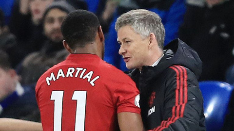 Solskjaer tức giận Martial, MU đưa King trở lại