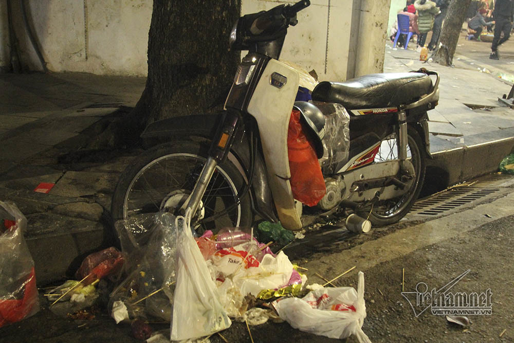 phố đi bộ hồ gươm 30 4,phố đi bộ hồ gươm gửi xe ở đâu,phố đi bộ hồ gươm hôm nay có gì,phố đi bộ hồ gươm mở vào thứ mấy,phố đi bộ hồ gươm mở những ngày nào,phố đi bộ hồ gươm - hoàn kiếm,phố đi bộ hồ gươm 30/4,phố đi bộ hồ gươm tết kỷ hợi,phố đi bộ hồ gươm tết 2019,