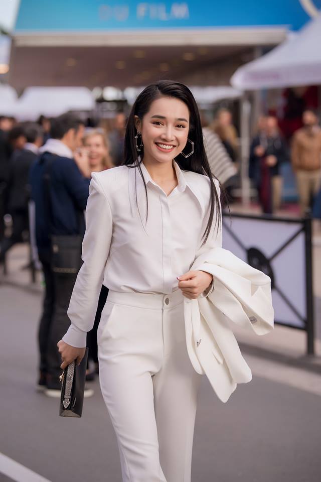 Sao Việt tưng bừng chúc mừng năm mới 2019