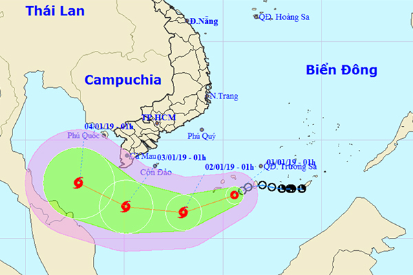 Bão số 1 giật cấp 10 cách Côn Đảo 450km, liên tục đổi hướng
