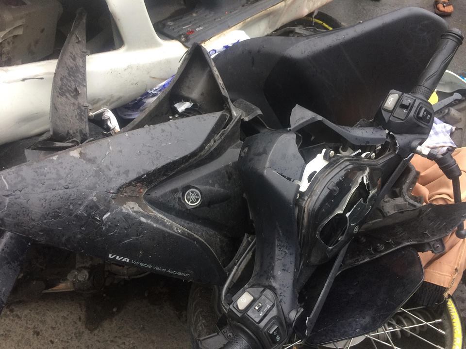 Hình ảnh thảm khốc vụ xe container tông 4 người chết ở Long An
