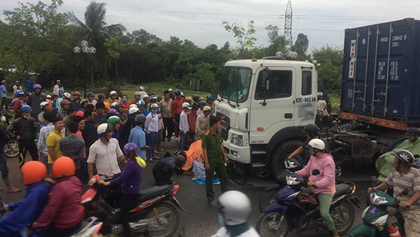 Tai nạn chết người liên tiếp: Bộ trưởng Thể bắt siết đào tạo lái xe