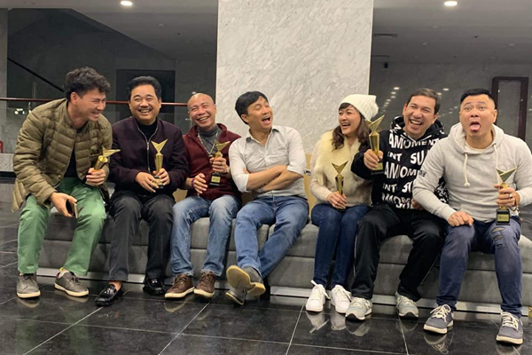 Nghệ sĩ buồn vui lẫn lộn trong buổi tập chính thức đầu tiên của Táo quân 2019