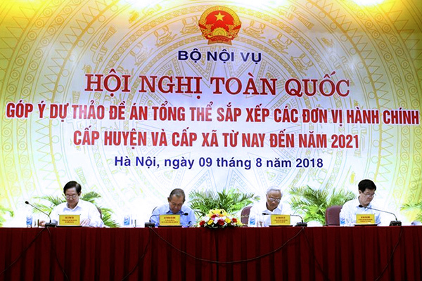 Bộ Chính trị ra nghị quyết về sáp nhập quận huyện, phường xã