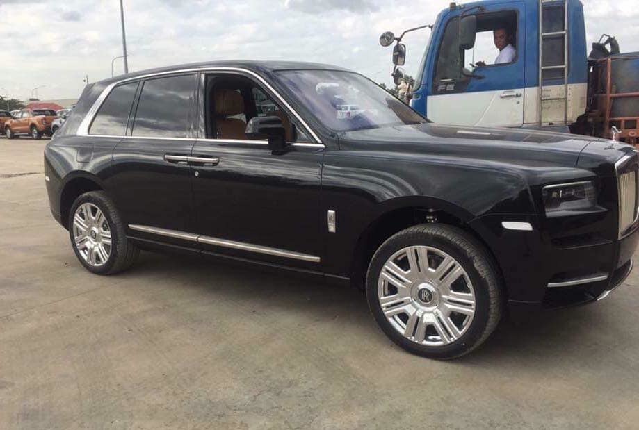 Đại gia Việt chi 2 triệu USD sắm siêu SUV Rolls-Royce chơi Tết