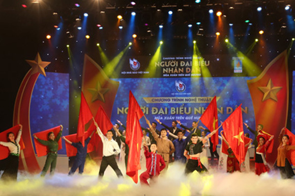 “Người Đại biểu nhân dân”- món quà âm nhạc chào xuân