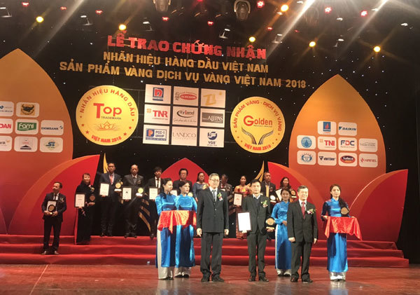 HVC Group nhận giải Top 20 sản phẩm vàng Việt Nam 2018