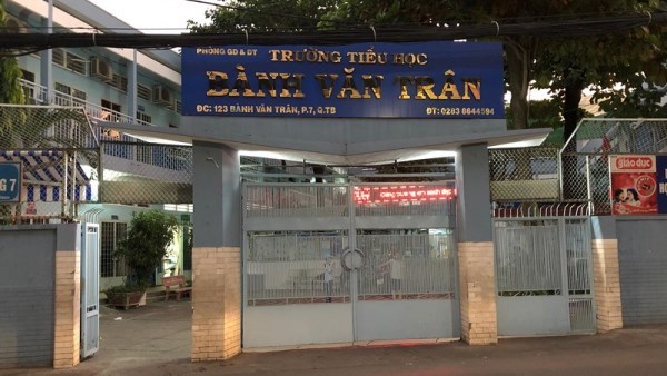 15 học sinh tiểu học nhập viện sau khi uống trà sữa cô giáo 